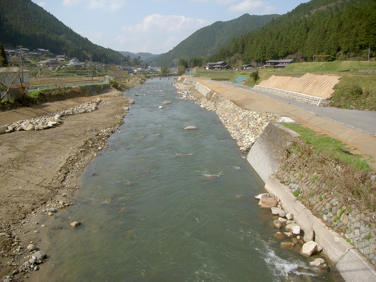 一級河川名張川右岸　平成23年国災第187号 河川災害復旧工事